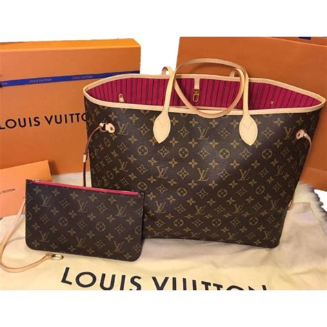 pochette neverfull louis vuitton